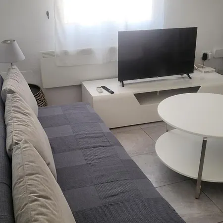 Casa Del Sol, Ocas Urbanizacion,2 Bedrooms , 2 Bathrooms,solarium ,nice Swimming Pool And Barbecue Dehesa de Campoamor (Orihuela Costa)