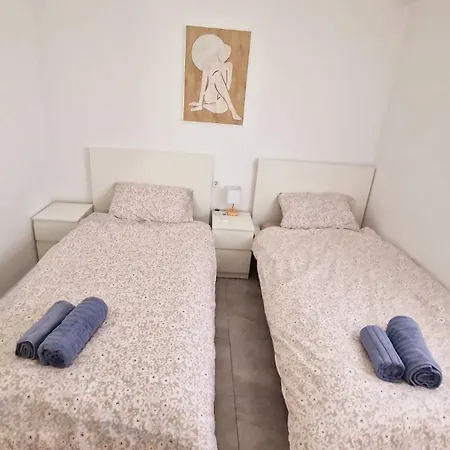Nyaraló Casa Del Sol, Ocas Urbanizacion,2 Bedrooms , 2 Bathrooms,solarium ,nice Swimming Pool And Barbecue *